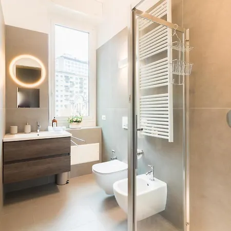 Nuovissimo Repubblica/ Apartment Milan